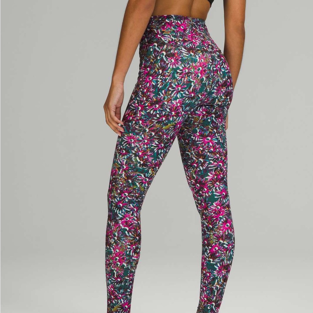 Lululemon Base Pace High-Rise Tight 28"